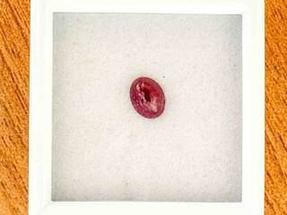 Robijn – 1.30 carat natuurlijke cabochon robijn
