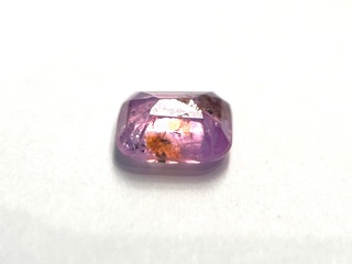 Roze saffier – 0.83 carat natuurlijke roze saffier