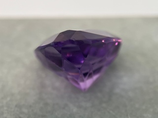 Amethist – 15.56 carat paarse natuurlijke amethist