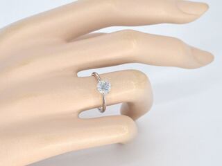 Witgouden solitair ring met 1.00 carat briljant geslepen diamant