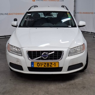 Personenauto, Volvo, V70, 2.4 D5 Momentum, 2012
