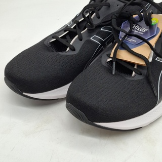 Ca. 15x Sportschoenen, Asics, O.a. Gel-pulse 8