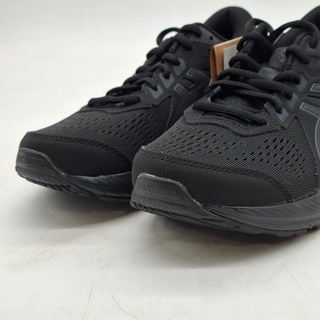 5x Sportschoenen, Asics, O.a. Gel-pulse 8