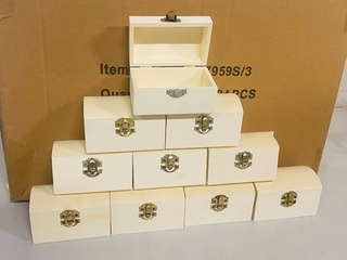 Ca. 73x Houten schatkistjes