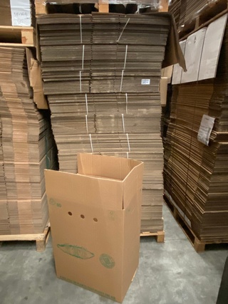 Ca. 165x Grote verzenddozen Euro 80 dubbelgolf, bruin
