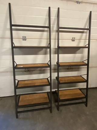 2x Boekenrek oud teak Sanders Meubelland