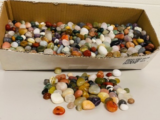 Ca. 5 kilo Trommelstenen mix maat S