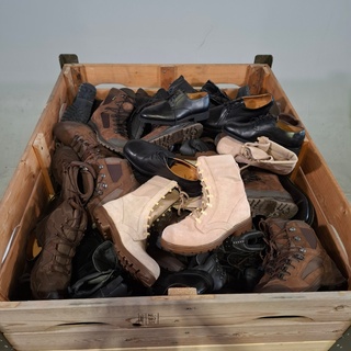 Ca. 80x Paar diverse diverse schoenen