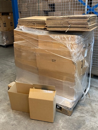 Pallet ca. 400 dozen afmeting 32x23x34cm, bruin