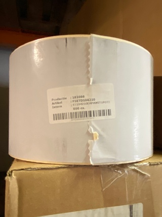 Ca. 18x Rol etiketten verzend labels