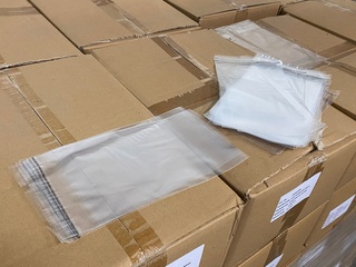 8x Doos a 5500 ldpe zakjes met plakstrip