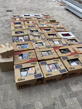 36 dozen vol met CD’s, CD’s, CD’s, Wit, 1992-2026