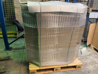 Pallet met ca. 450 traydozen 50x28x19cm, bruin