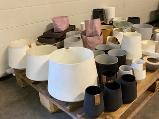 Partij diverse OOHH decoratie vazen