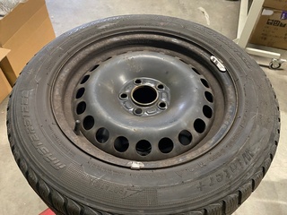 Set winterbanden 225/55 R16