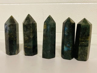 5x Labradoriet obelisk 6-zijdig