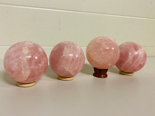 4x Rozenkwarts bollen