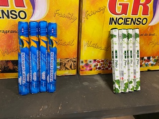 Ca. 600x Pakjes wierrook