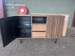 Dressoir, Raw Materials, Rhythm, Bruin