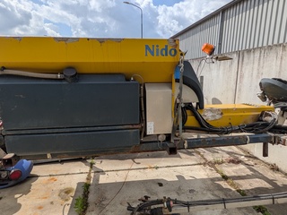 (Locatie Veen) Opzet zoutstrooier 1.1 m³, Nido – Schmidt, Stratos B11-