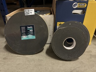 40x Diversen w.o. dubbelzijdig foamtape, compriband Twinbond, zwart