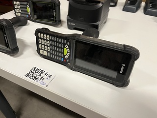 3x Handheld computer, 4x accu, 1x acculader, Zebra, MC9401-0G1M6DSB-A6