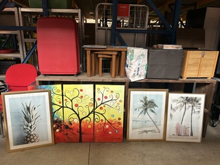 Partij diversen w.o. wanddecoratie, meubels