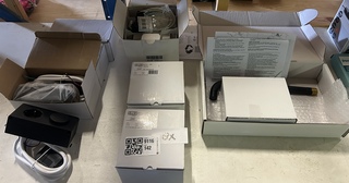 8x Diversen w.o. wandkraan, glashouder, W.o. Damixa, Emco