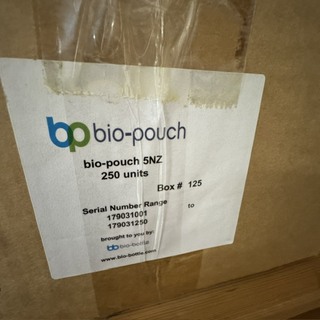 Partij verpakkingsmateriaal en bio pouches