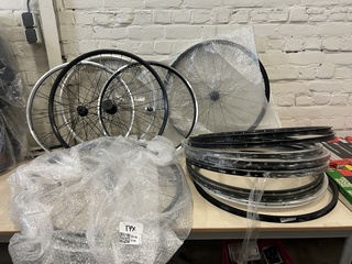 Ca. 17x Fiets velg, W.o. Bontrager, Mavic