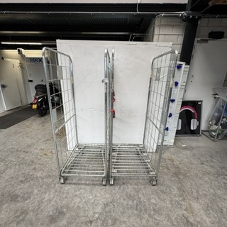 2x Rolcontainer, nestbaar