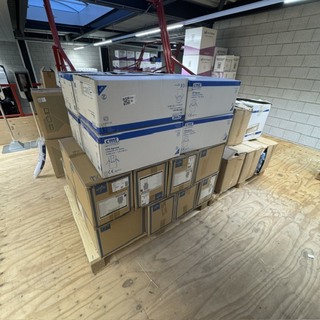 Ca. 26x Dozen schorten, CMT En Medline, blauw