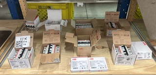 Ca. 11x ABB schakelmateriaal w.o. aardlekautomaten