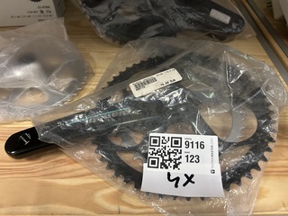 3x Crankstel, 1x cassette sprocket, W.o. Shimano
