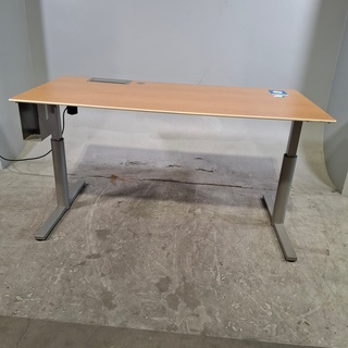 Ca. 25x bureau, O.a. Gispen