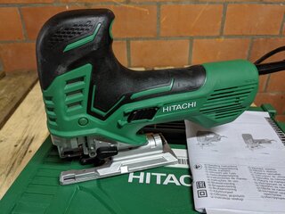 Decoupeerzaag Hitachi, CJ160VA