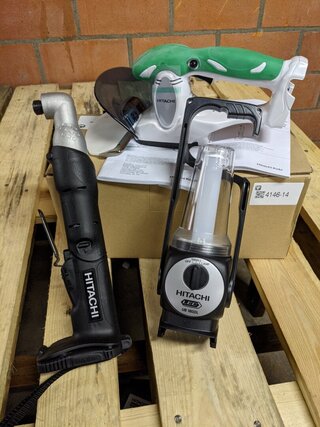 3x Hitachi machine