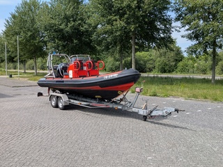 RIB boot, PARKER, 630, met buitenboordmotor, MERCURY VERADO, op traile