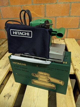 Vlakschuurmachine Hitachi, SV12V