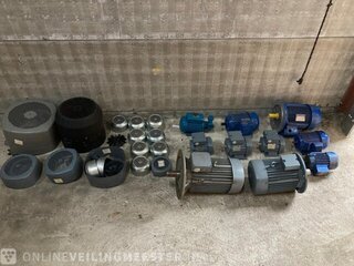 Diverse elektromotoren + onderdelen