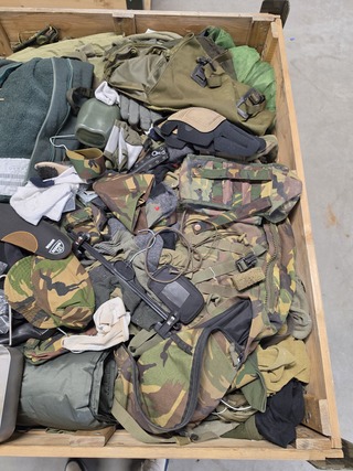 Persoonlijke uitrusting en kleding defensie, Woodland / KPU / KL