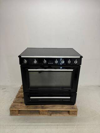 Fornuis Smeg, inductie , zwart