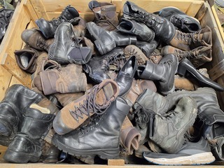 Partij diverse schoenen Defensie, Meindl / Lowa /Haix