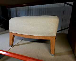 Voetenbank, Giorgetti, Massimo scolari, Beige