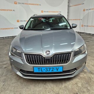 Personenauto, Skoda, Superb Combi, 1.6 TDI Clever Edition, 2018