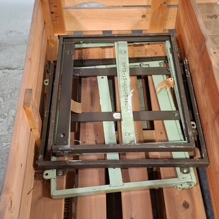 Ca. 13x Synchroniseernaaf en 4x metalenprofiel