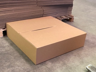 Ca. 350x Grote verzenddozen 80x80x20cm, Bruin
