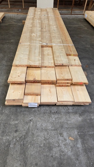 Ca. 35x Vuren planken