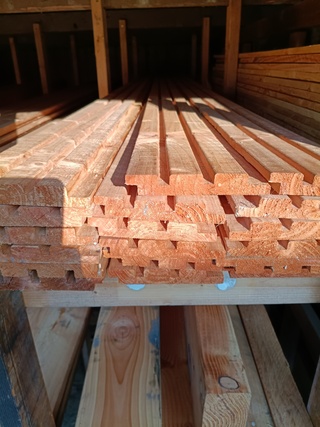 Ca. 28x Red Class wood triple profiel