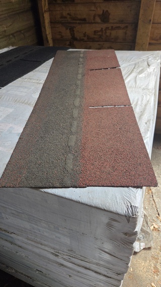 Ca. 15x Dakshingles, IKO, rood